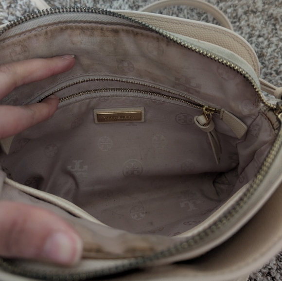 Tory Burch Cream Crossbody Bag - Picture 7 of 16